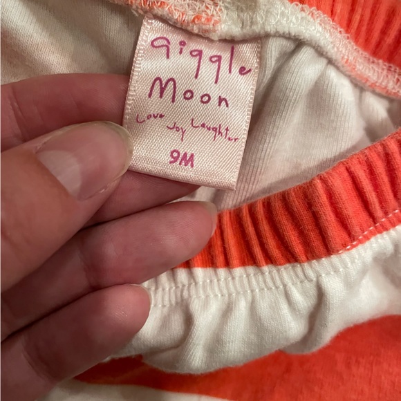 Giggle Moon matching set for size 9M. - Picture 3 of 5